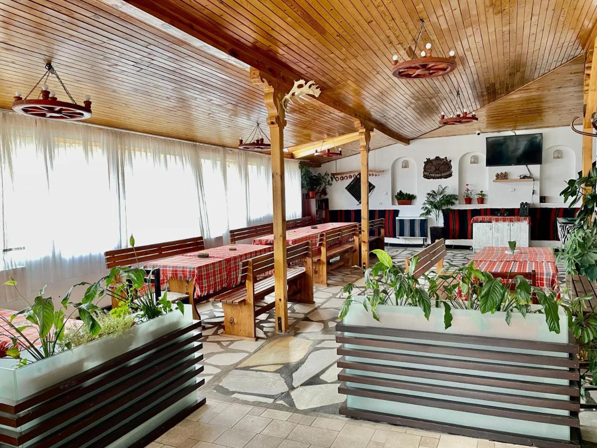 Къща За Гости "Марина Ливада" Velingrad Ngoại thất bức ảnh