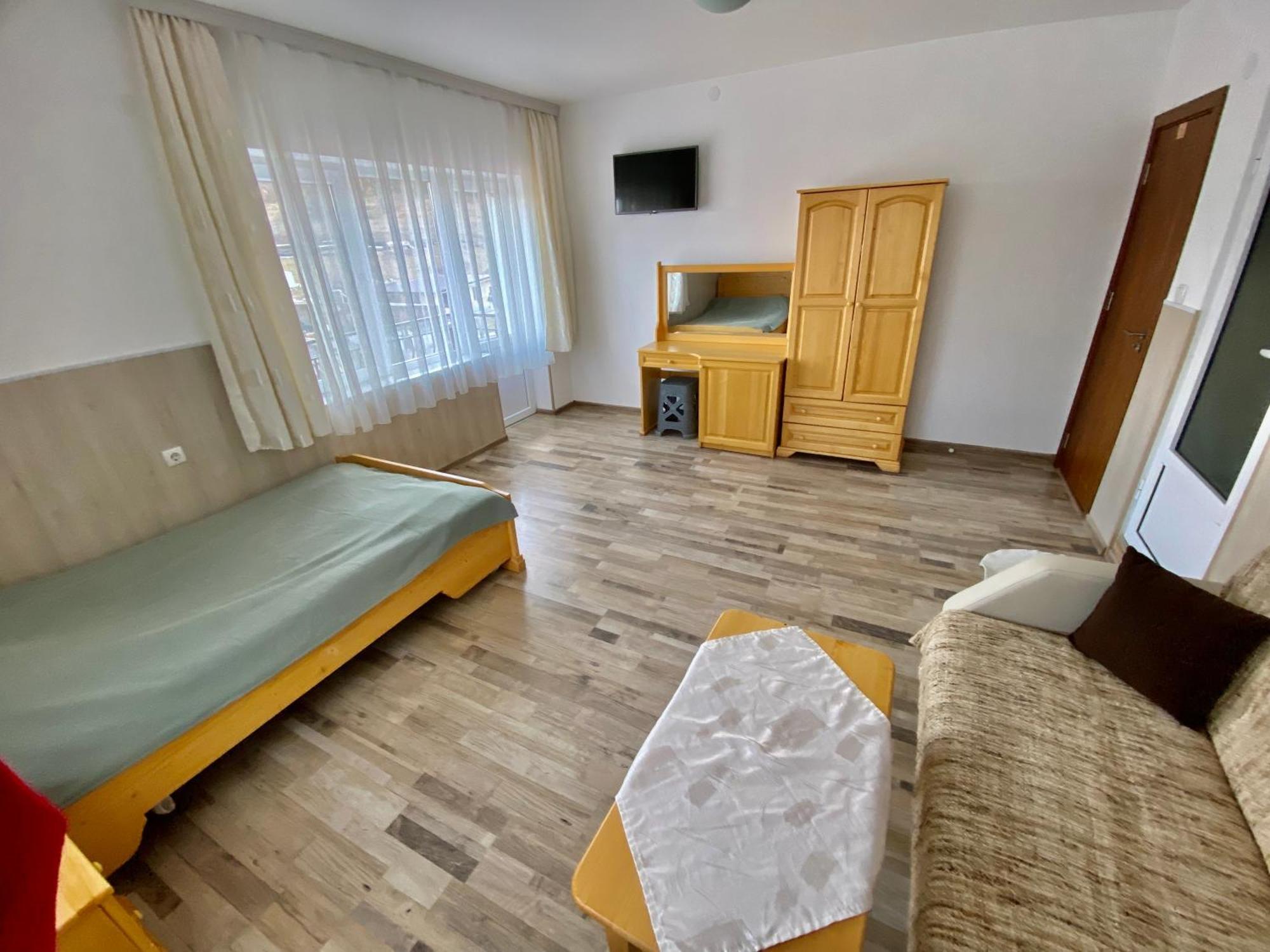 Къща За Гости "Марина Ливада" Velingrad Ngoại thất bức ảnh