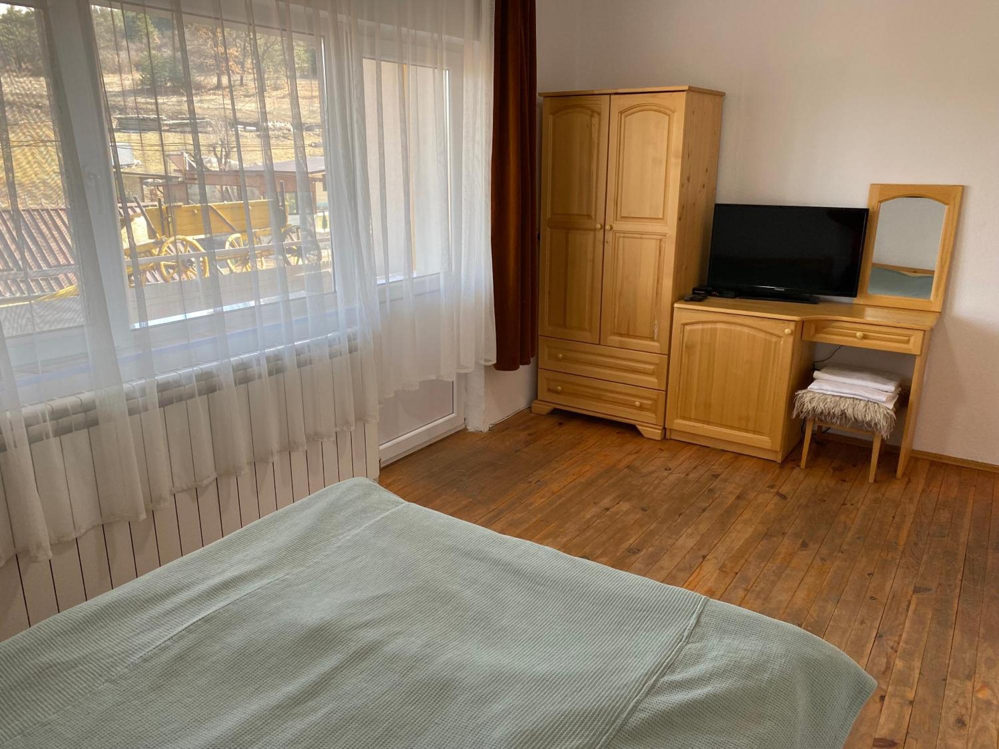 Къща За Гости "Марина Ливада" Velingrad Ngoại thất bức ảnh