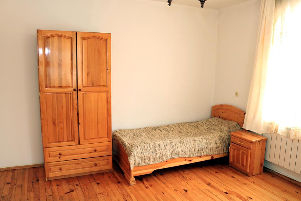 Къща За Гости "Марина Ливада" Velingrad Ngoại thất bức ảnh